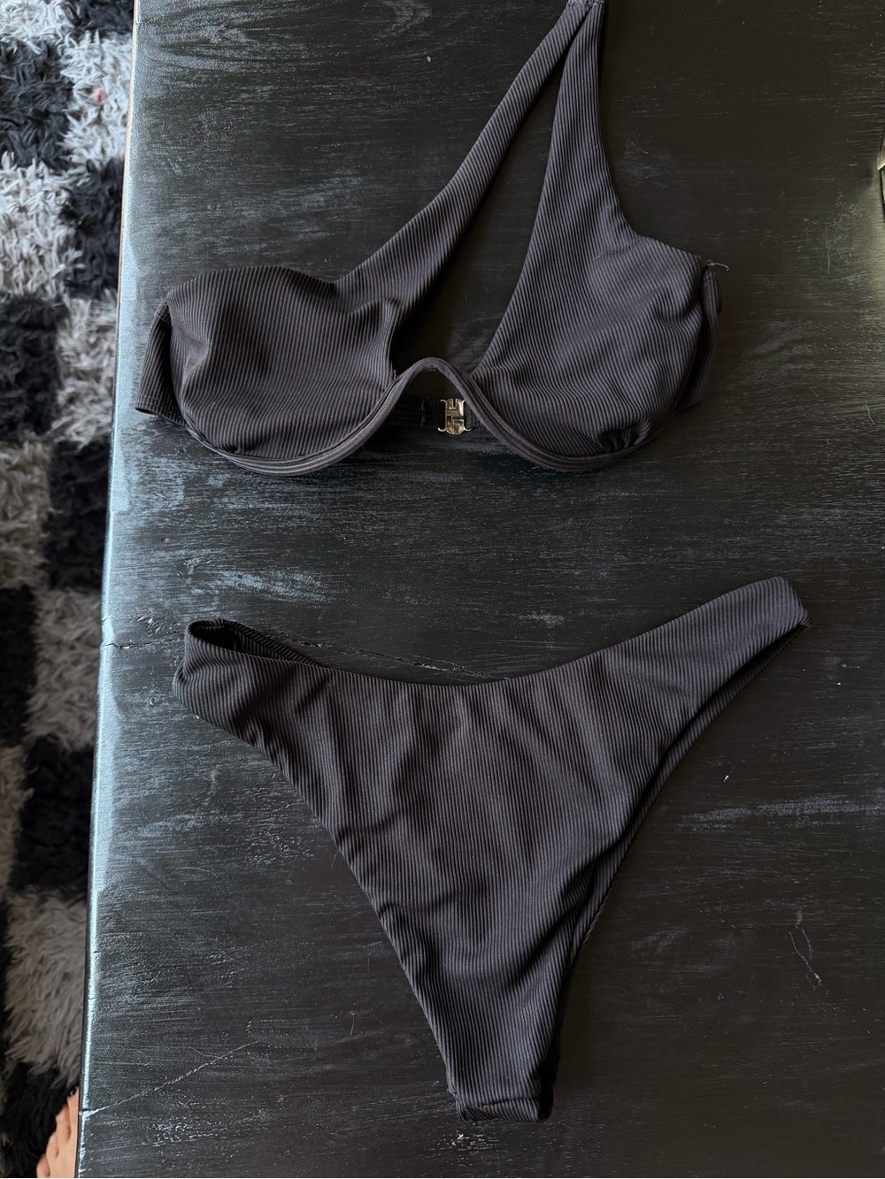 SHEIN Black Ribbed Underwire Bikini Set